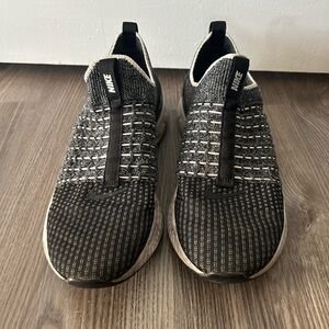 Men’s Size 9 Nike React Phantom Run Flynit 2
